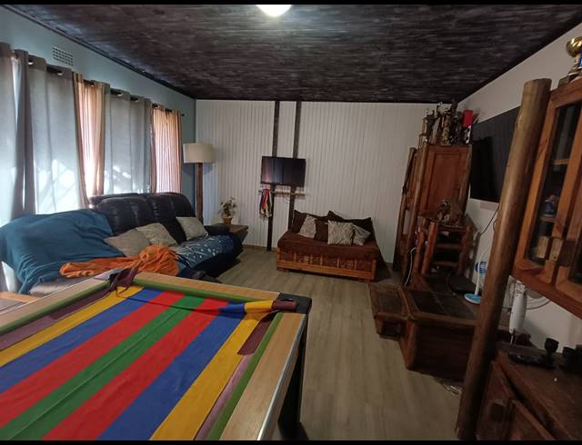 3 BEDROOM HOUSE TO LET IN FLORA GARDENS